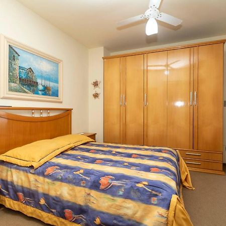 בומבינאס Apartamento Beira Mar Lateral Na Praia De Mariscal 2662 מראה חיצוני תמונה