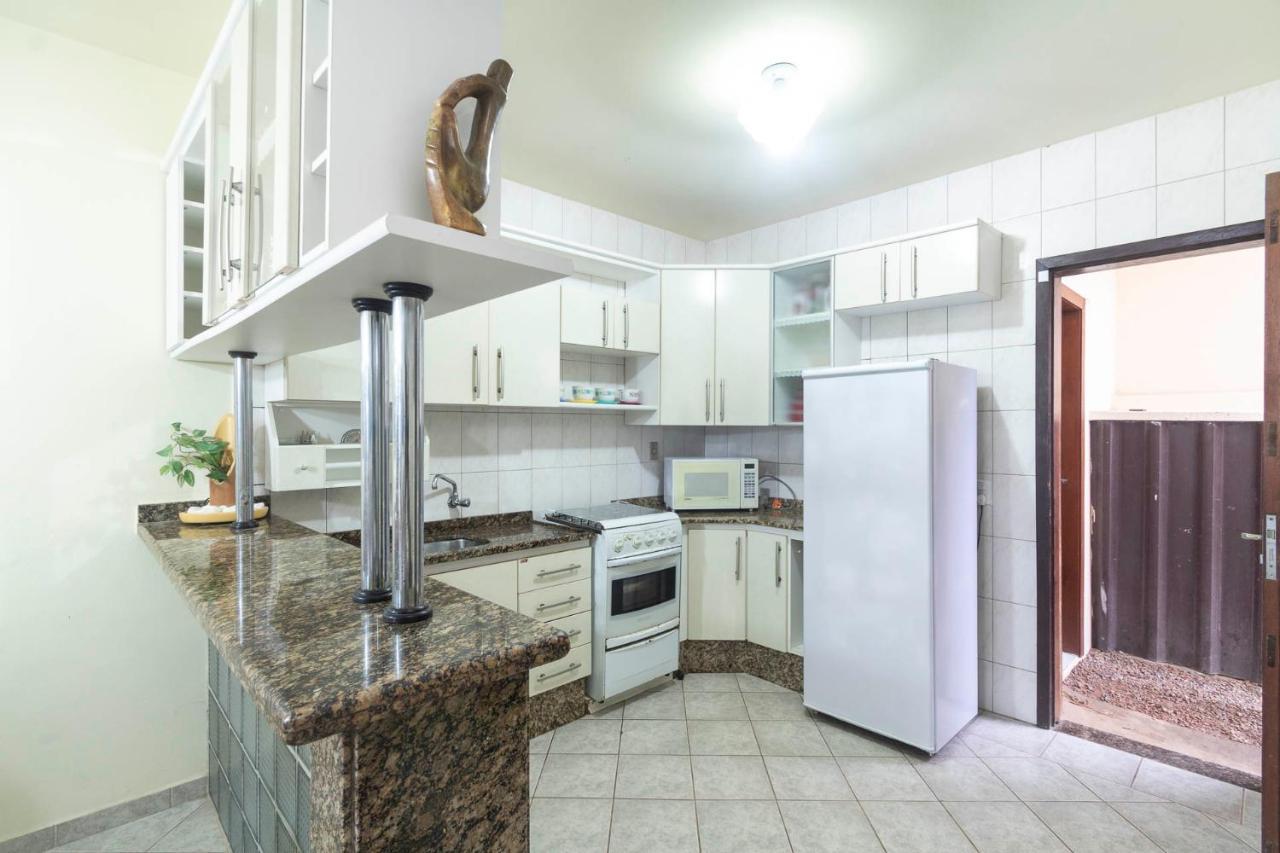 בומבינאס Apartamento Beira Mar Lateral Na Praia De Mariscal 2662 מראה חיצוני תמונה